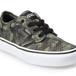 NWT Vans Atwood Green/Black Camo Youth Size 4